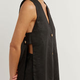 Fiona - Sleeveless Button-Up Ensemble