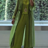 Lindsy - Chic and Cozy Ensemble